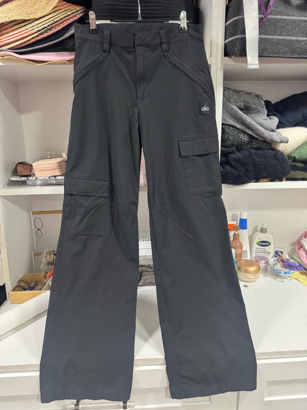 Alo Yoga Black Cargo Pants Size Small | Wide Leg Utility Pants size S - Picture 3 of 4